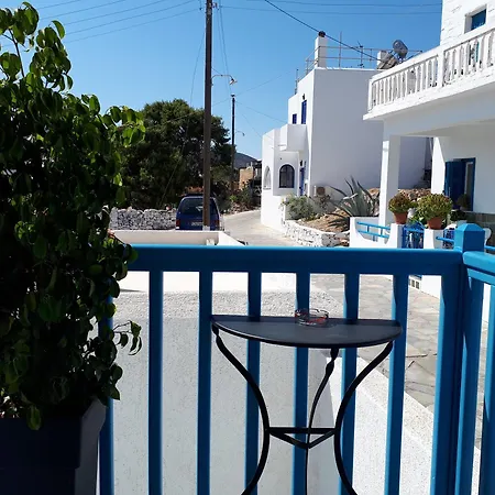 Angelos Penzion Irakleia (Naxos)