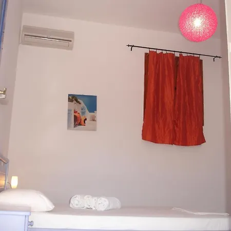 Angelos 3* Irakleia (Naxos)