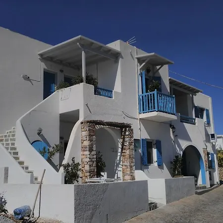 Angelos Penzion Irakleia (Naxos)