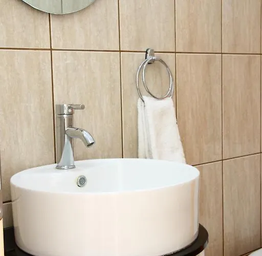 Angelos بيت ضيافة إيراكليا