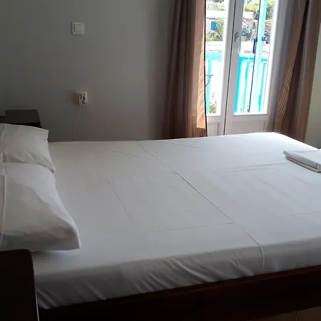 בית הארחה Angelos 3*