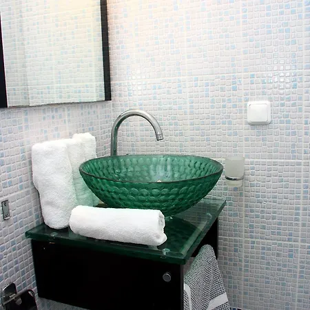 Angelos בית הארחה 3*