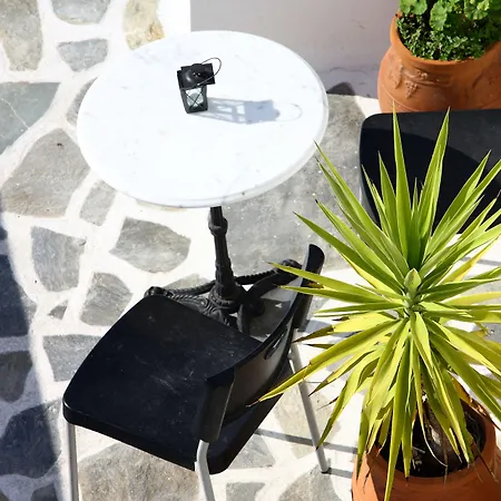 Angelos בית הארחה 3*